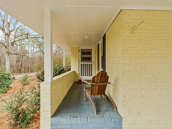 3rd image of 2368 Peeler Rd