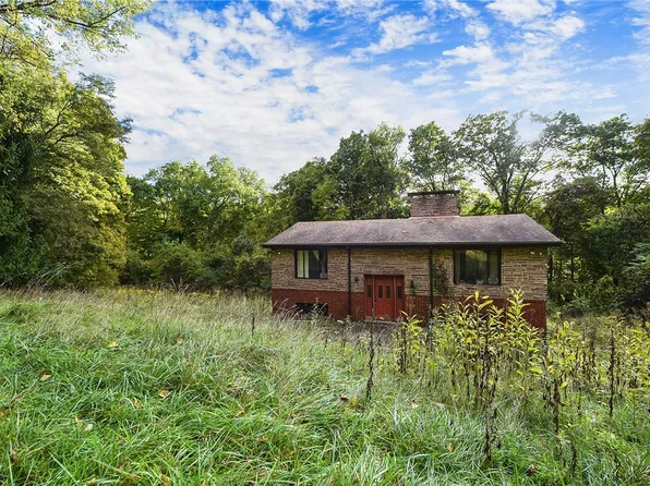1750 Dickson Ave, Clairton, PA 15025