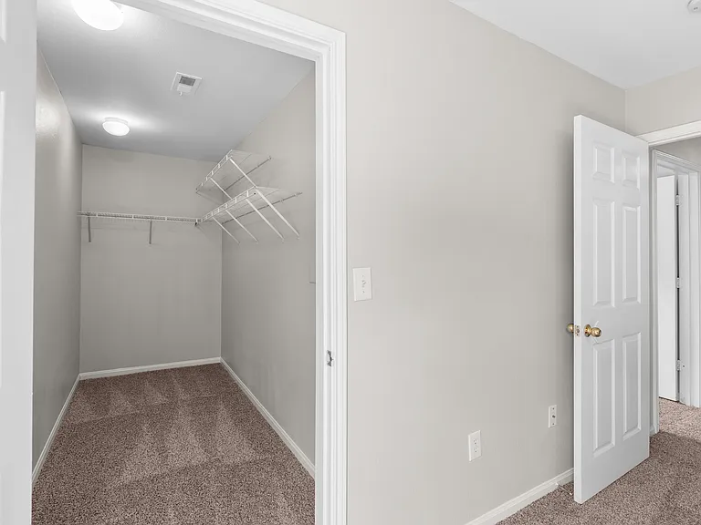 Stonebridge Apartments — Photo 8