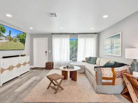 1587 NE 30th St, Pompano Beach, FL