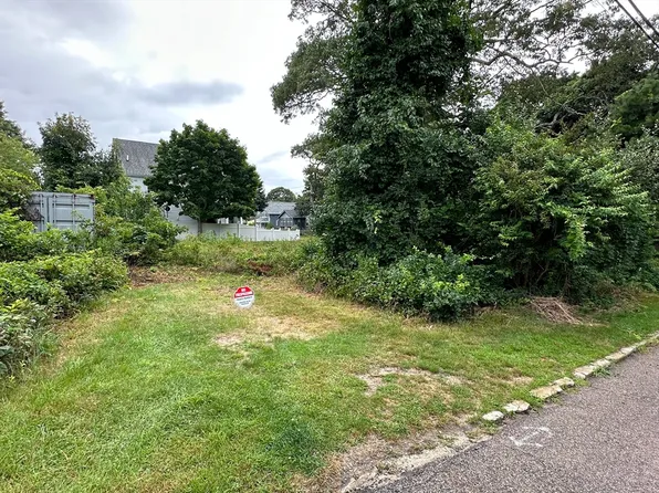 18 West Blvd, Wareham, MA 02571