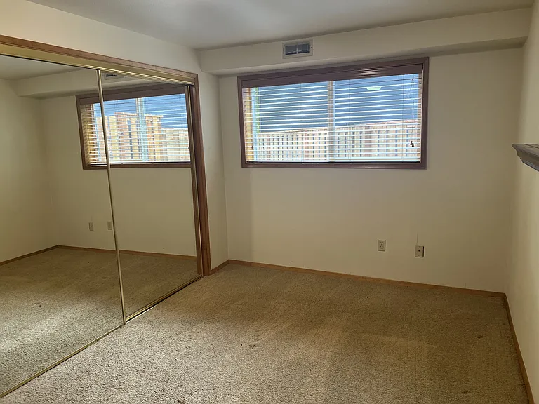11820 NW Marylee Ct — Photo 12