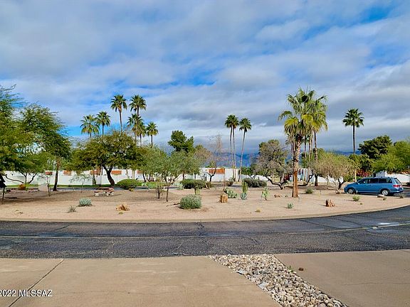 2nd image of 6820 E Calle De Oro