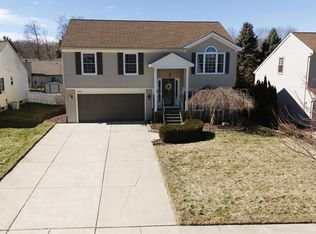 1619 Newgate Ln, Howell, MI 48843