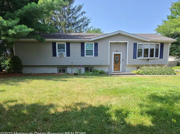41 Millhurst Road, Manalapan, NJ 07726