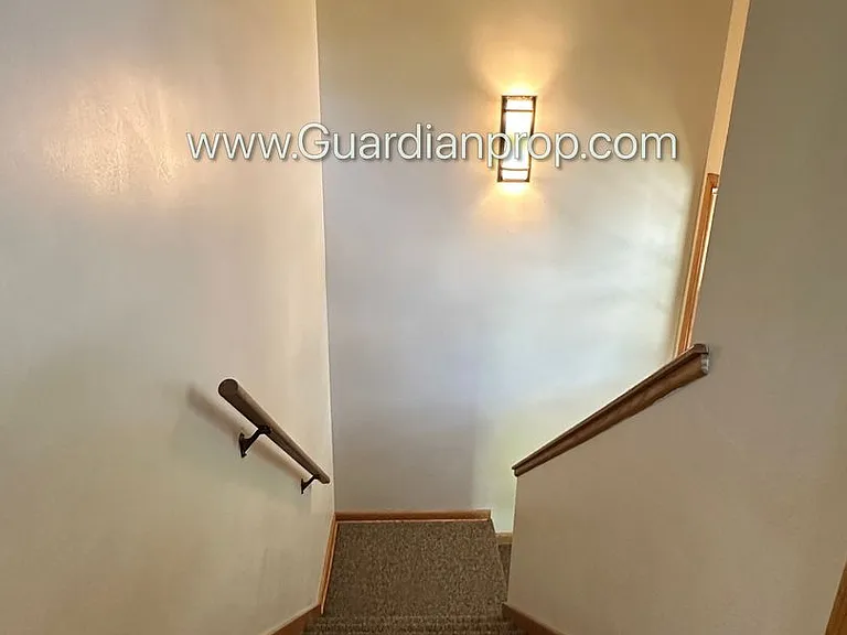 4402 Zenith Ave S — Photo 15