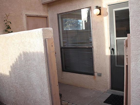 4th image of 2820 Palo Verde Dr NE