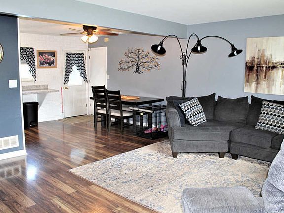 3rd image of 3099 Kingswood Dr