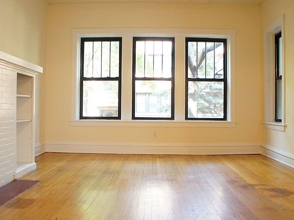 2nd image of 2524-25 N Kedzie Blvd #1E