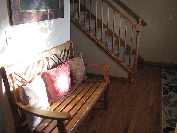 Front entry,upstairs steps