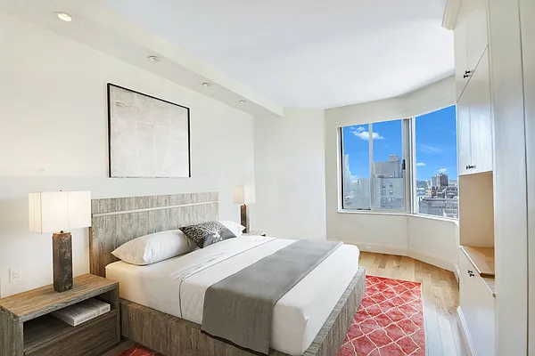 Rented by Compass | media 28