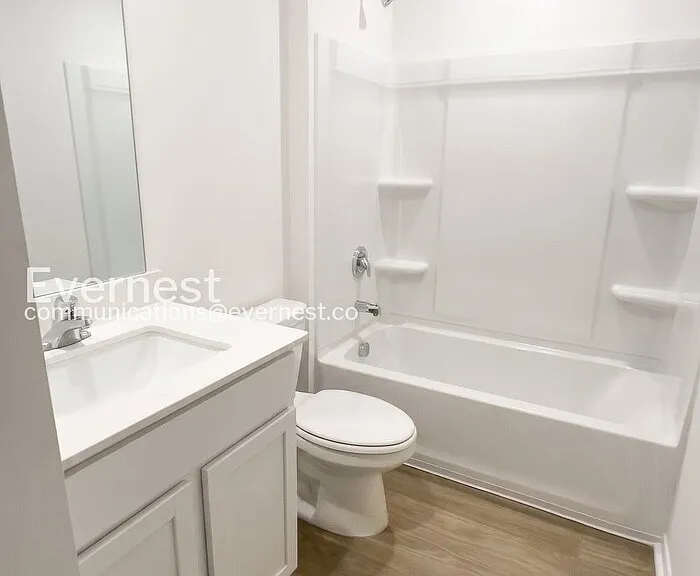 108 E Sunbelt Ct — Photo 14