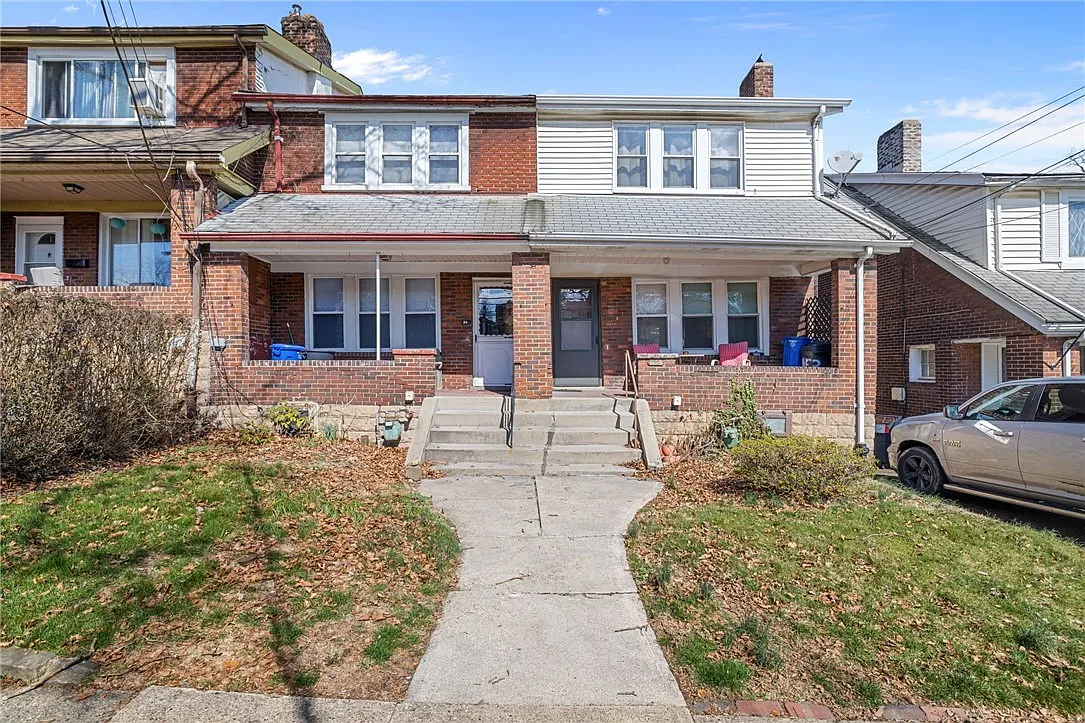 953 Lilac St photo 1