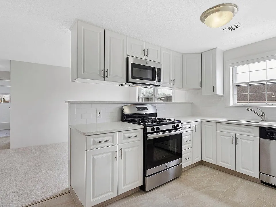 2 Bedford Rd #29