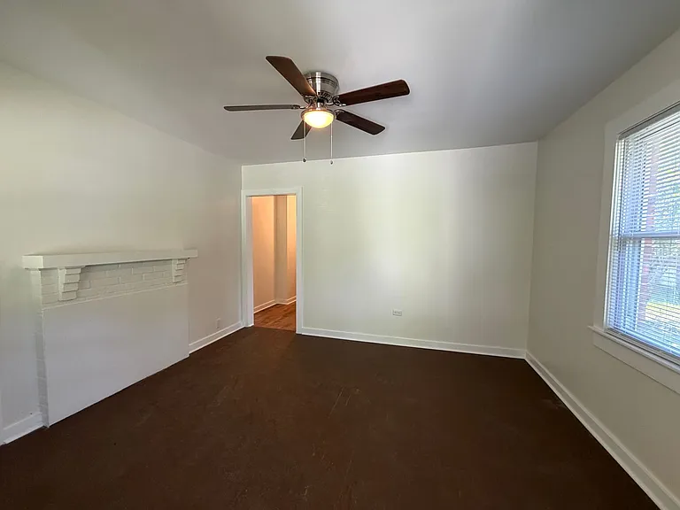 211 Dennis St — Photo 7