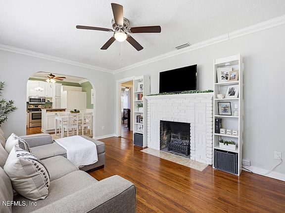 3rd image of 1723 ORLANDO Circle S