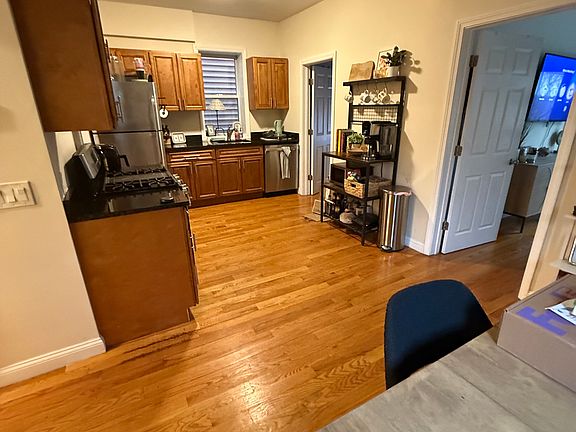2nd image of 58 Medford St #1F