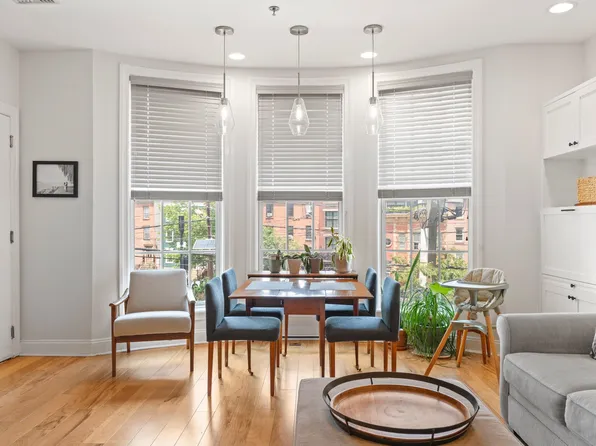 263 Grand Street image 2 of 18