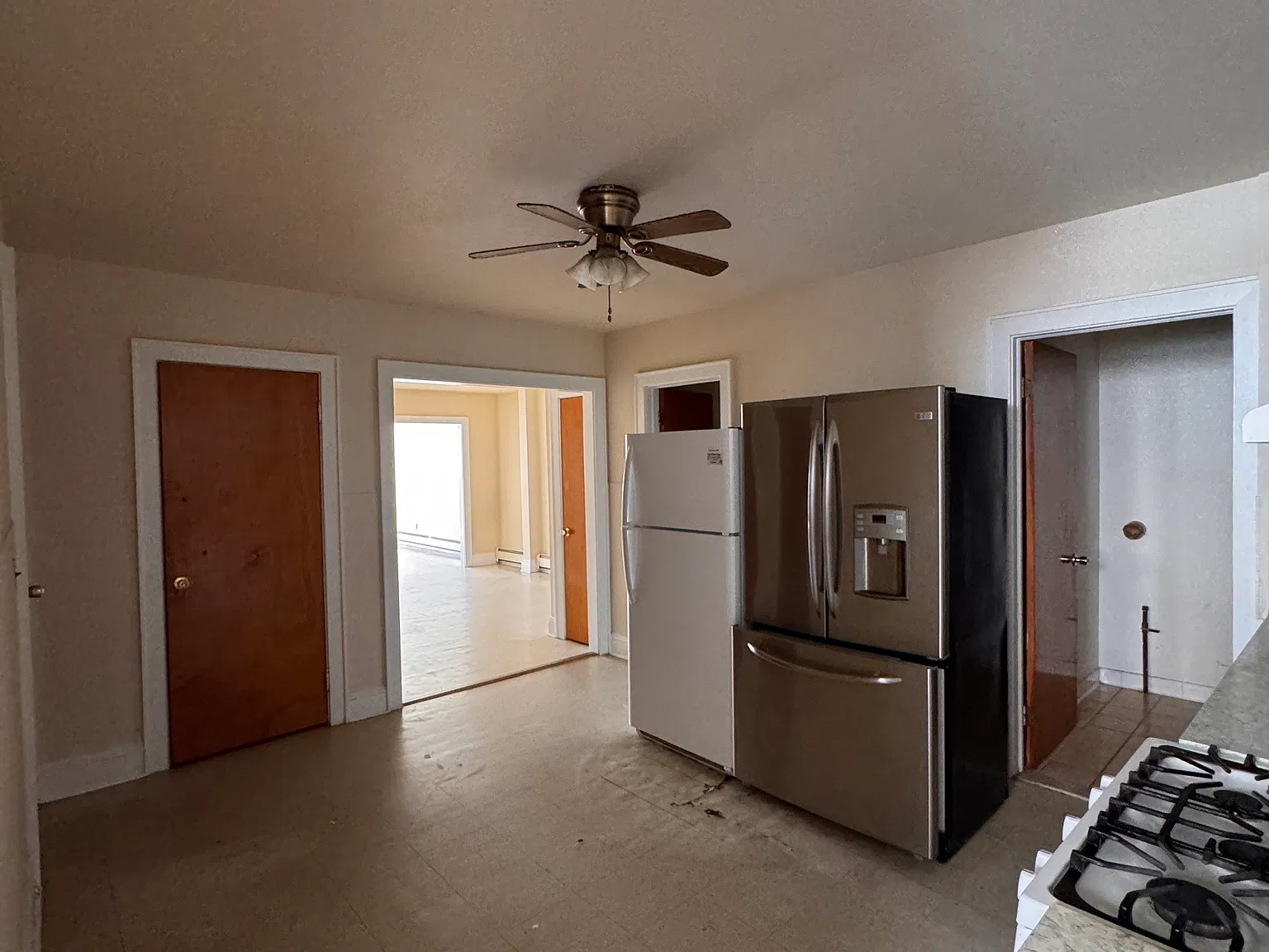 2 bed, 1000 sqft, $2,250 — Photo 2