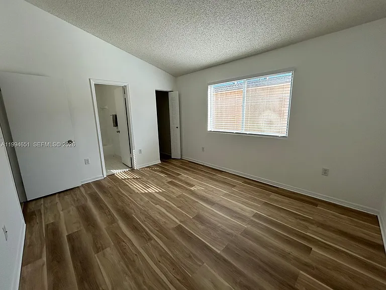 6255 Kendale Lakes Cir #225 — Photo 25