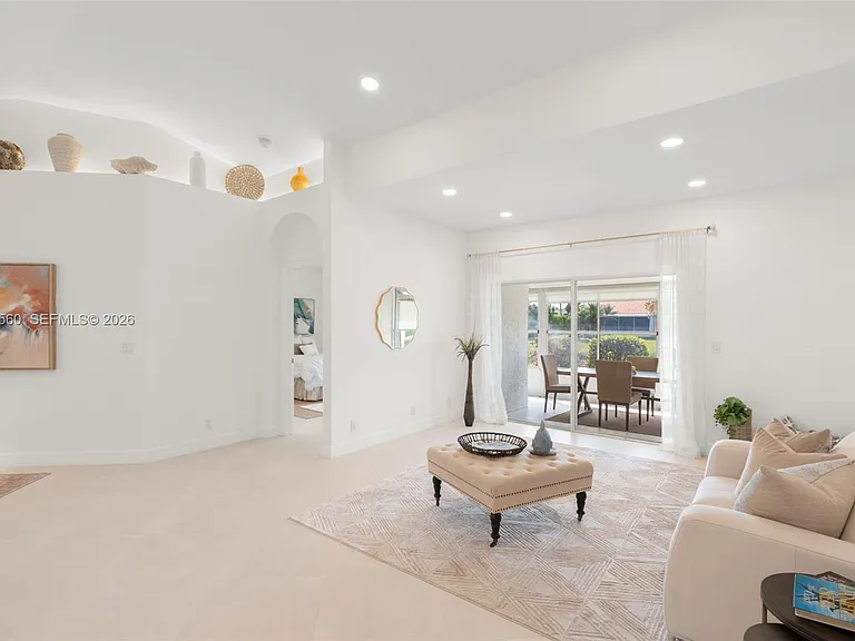 15465 Lake Magnolia Pl — Photo 32