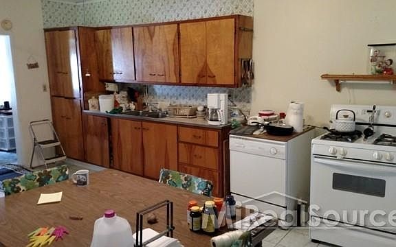 This is another view of the kitchen.