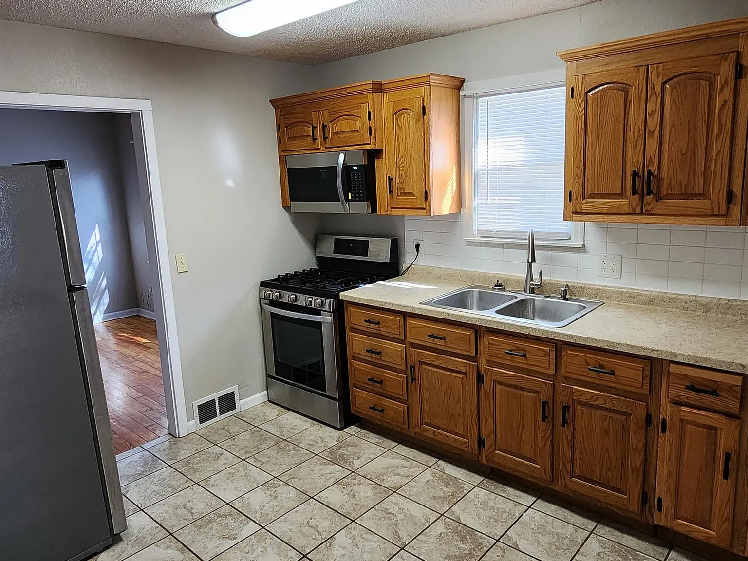 1141 Northeast Chester Avenue - 1 — Photo 2