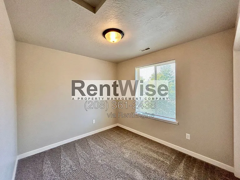 1897 N Justin Ave — Photo 12