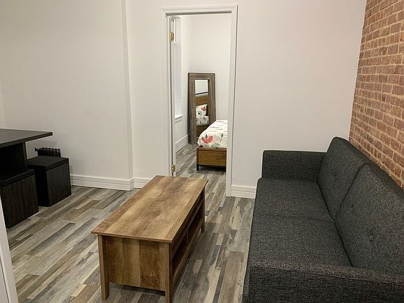 4th image of 545 W 125th St APT 27