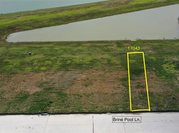 17043 Brine Pool Ln, Crosby, TX 77532