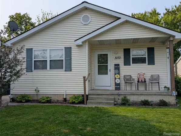 3070 Strong Hts, Flint, MI 48507