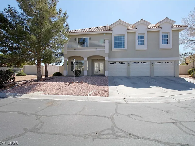 7613 Mooring Ave — Photo 1