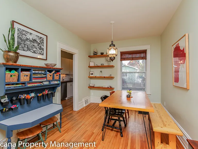 165 Irving Ave — Photo 10