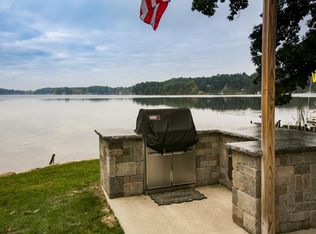 7027 Division Ave, Delton, MI 49046