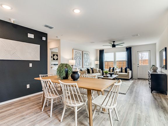 Dining area off kitchen