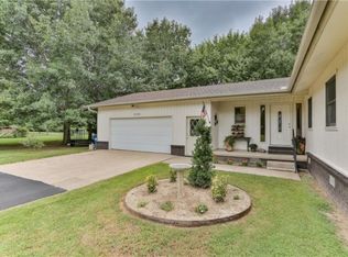 1808 Mayflower Rd, Bentonville, AR 72713