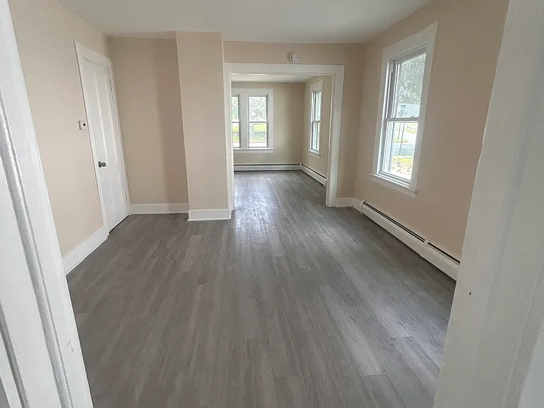 640 High St — Photo 3
