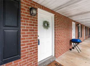 156 E University Dr APT F104, Auburn, AL 36832