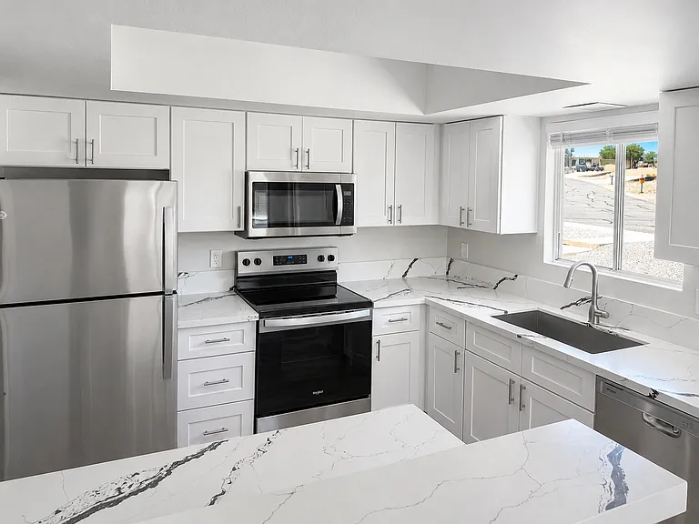 2561 McCulloch Blvd N #2 — Photo 6