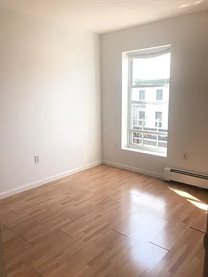 Rented by Limestone Realty Bklyn, LLC | media 33