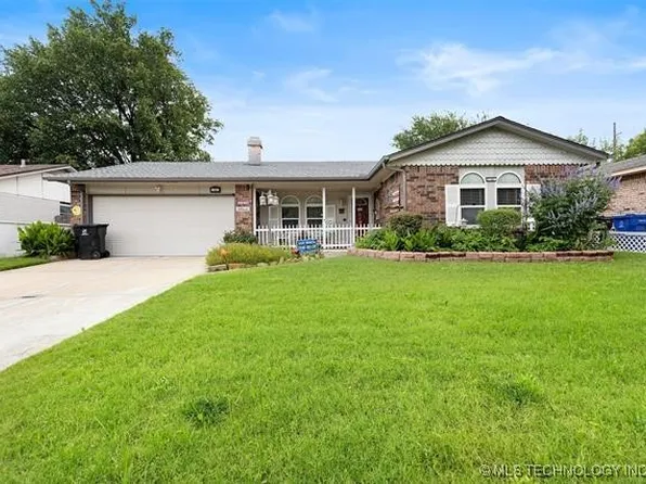 11837 E 61st Pl, Broken Arrow, OK 74012