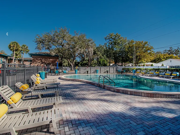 Watermarc Apartments - Swimming Pool