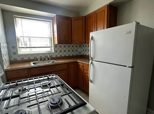 (Undisclosed Address), Hasbrouck Heights, NJ 07604