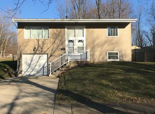 1637 Vicgross Ave, Akron, OH 44310