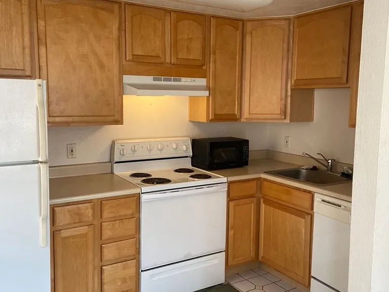 1182 Clermont St #102 — Photo 11