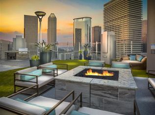 1725 Main St #1208S, Houston, TX 77002