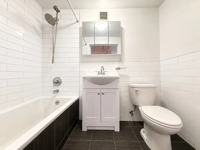 248 McKibbin St #3L — Photo 9