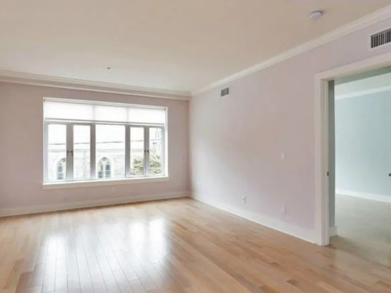11 Forest St #205 — Photo 2