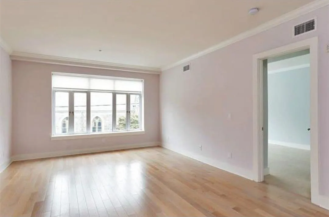 Building Photo - 11 Forest St #205