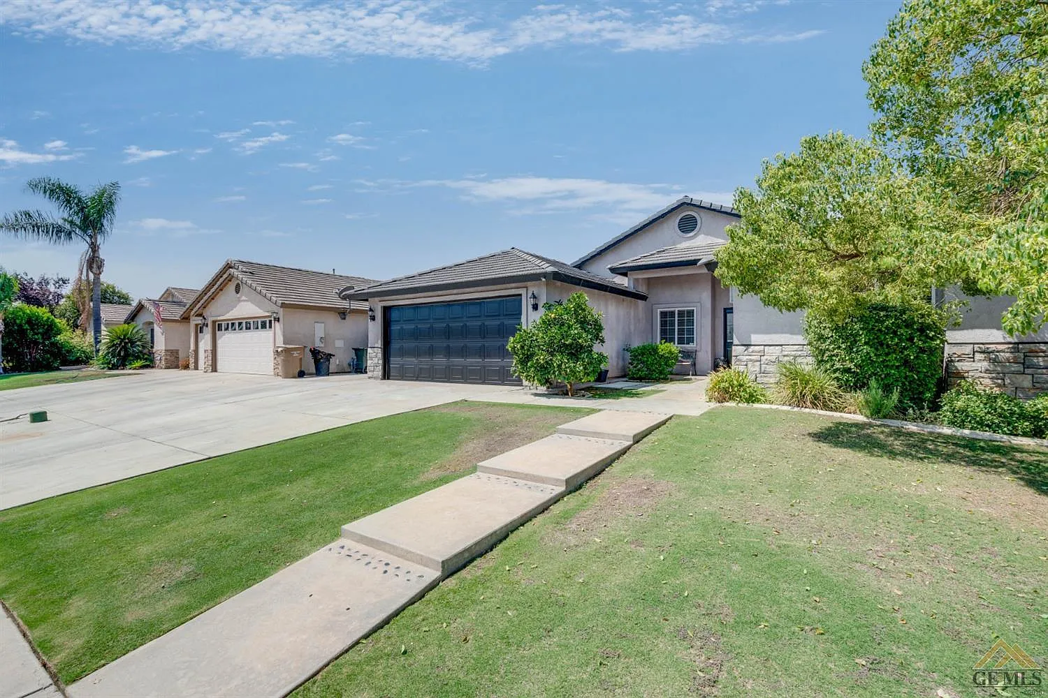 4221 Souvereign Dr photo 1